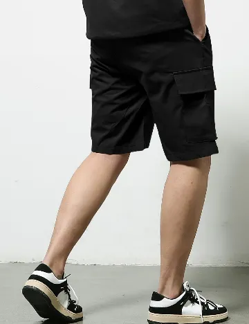 Pantaloni scurti SHEIN, negru