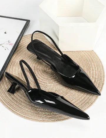 Pantofi SHEIN, negru