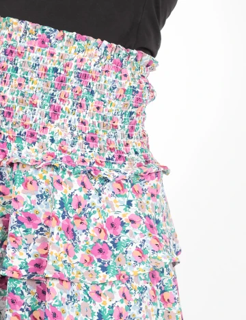 Fusta Only, floral