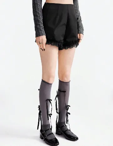 Pantaloni scurti Romwe, negru