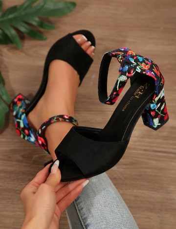 Pantofi SHEIN, negru