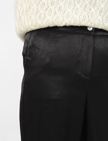 Pantaloni Vila, negru