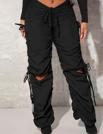 Pantaloni SHEIN, negru