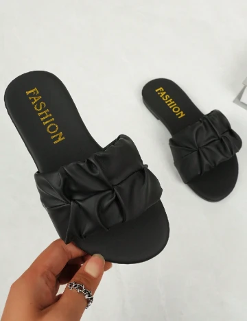 Slapi Shein Kids, negru