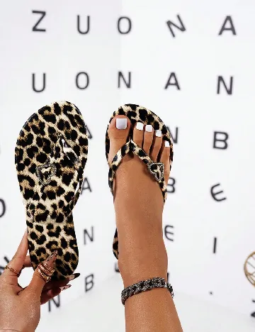 Slapi SHEIN, animal print