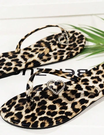 Slapi SHEIN, animal print
