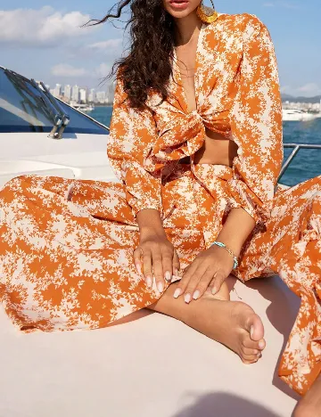 Compleu Anewsta, portocaliu