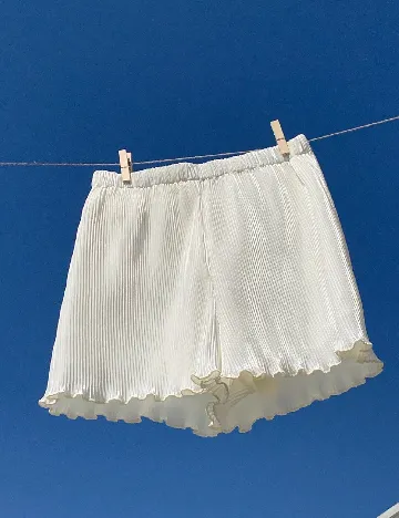 Pantaloni scurti SHEIN, ecru