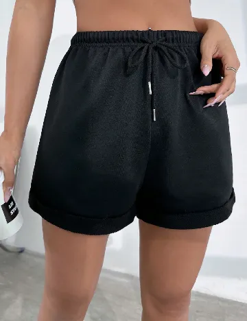 Pantaloni scurti SHEIN, negru