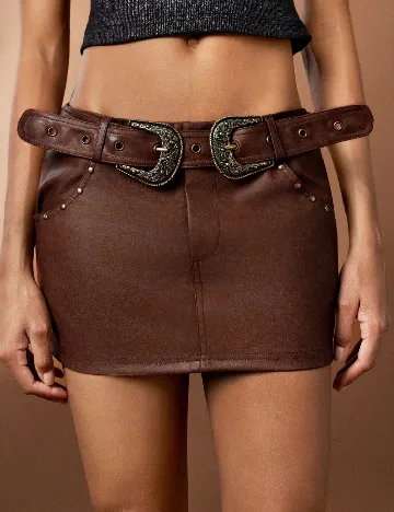 Fusta Forever 21, maro