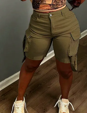 Pantaloni scurti SHEIN, verde