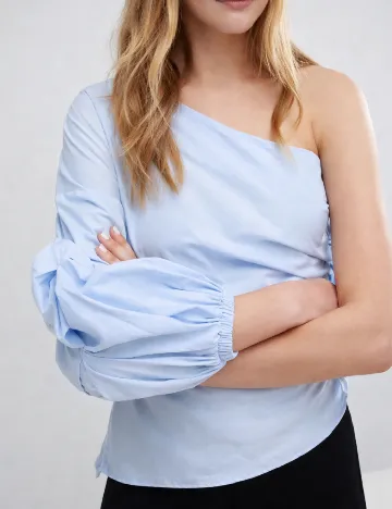 Top Bershka, albastru