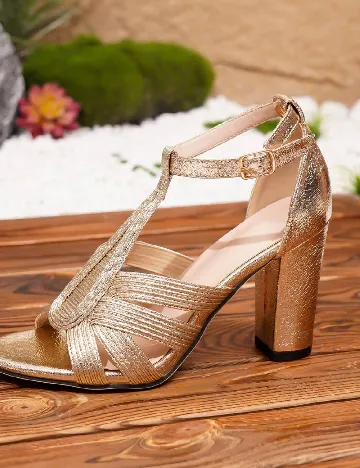 Sandale SHEIN, auriu