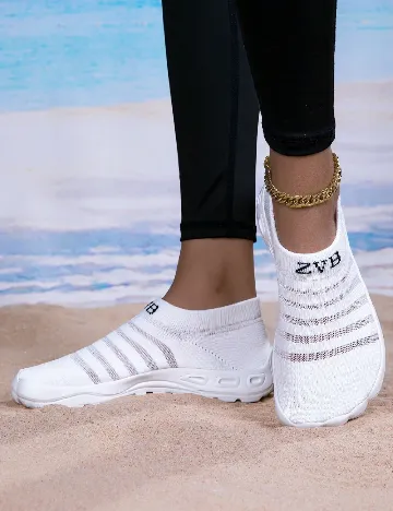 Papuci de plaja SHEIN, alb