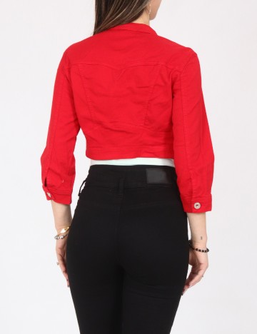 Jacheta Bershka, rosu