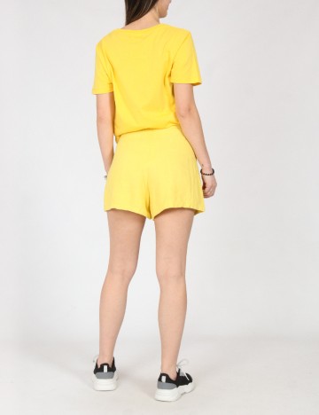 Pantaloni scurti Pull&Bear, galben