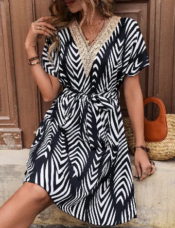 Rochie scurta SHEIN, alb/bleumarin