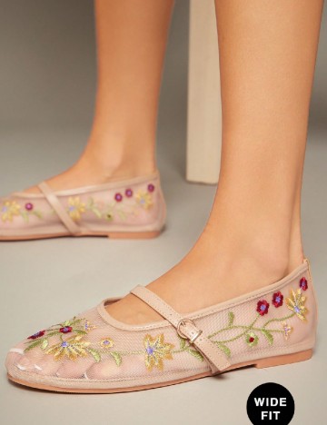 Balerini SHEIN, maro