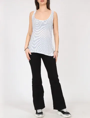 Maiou Bershka, albastru