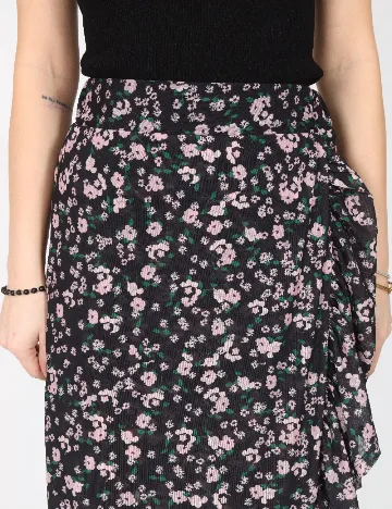 Fusta River Island, negru