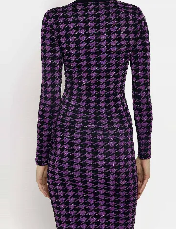 Fusta River Island, mov