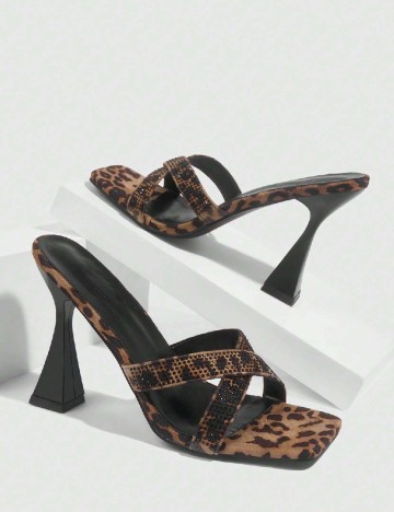 Saboti Cuccoo, animal print