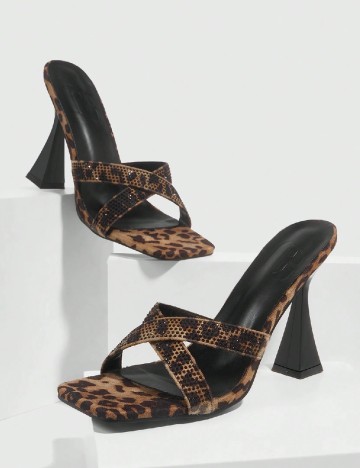 Saboti Cuccoo, animal print
