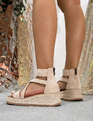 Sandale SHEIN, crem