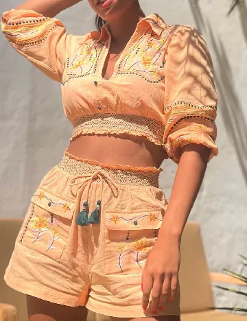 Top River Island, portocaliu