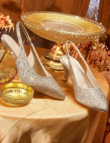 Pantofi Cuccoo, crem