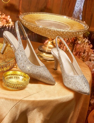 Pantofi Cuccoo, crem