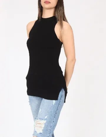 Maiou River Island, negru