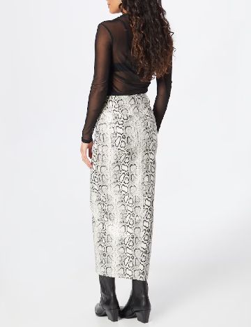 Fusta River Island, imprimeu sarpe