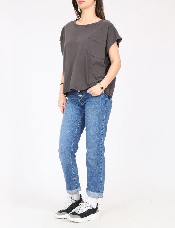 Maiou River Island, gri