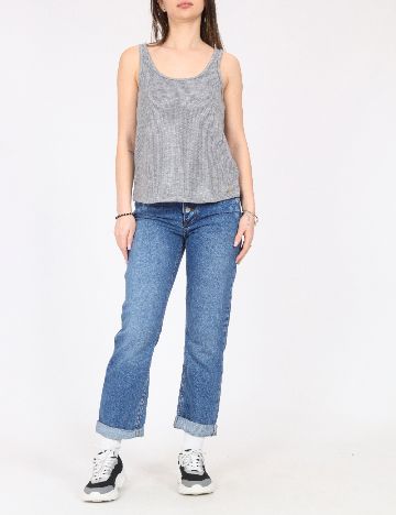 Maiou River Island, gri