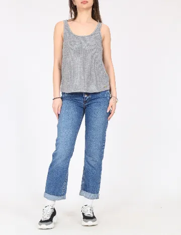 Maiou River Island, gri