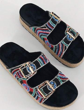 Saboti SHEIN, mix culori