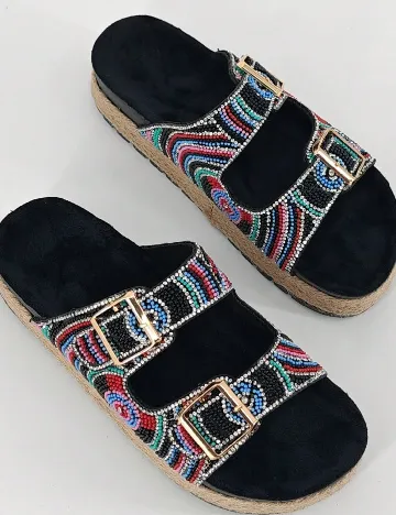 Saboti SHEIN, mix culori