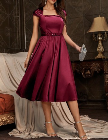 Rochie medie MUXXN, rosu