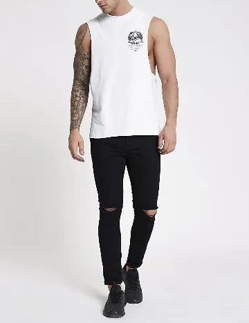 Maiou River Island, alb