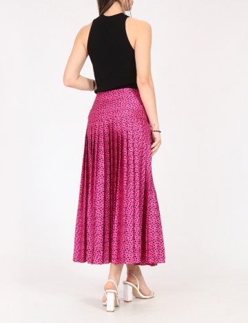 Fusta River Island, roz