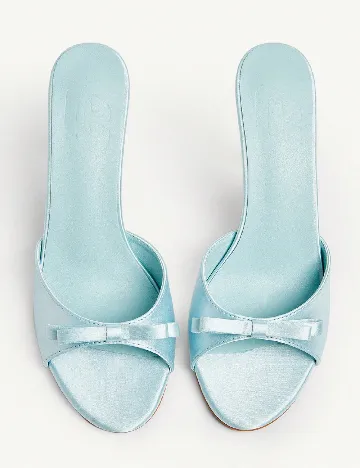 Saboti Cuccoo, albastru