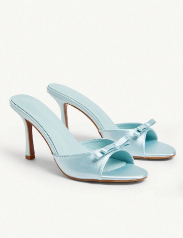 Saboti Cuccoo, albastru