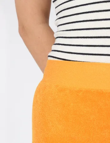 Pantaloni scurti Zara, portocaliu