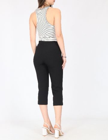 Pantaloni trei sferturi Pull&Bear, negru