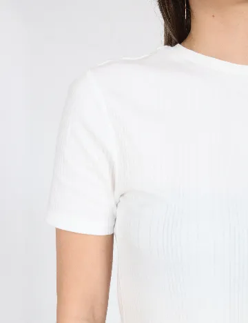 Tricou River Island, alb