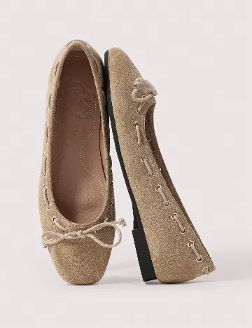 Balerini Cuccoo, bej