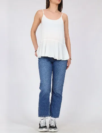 Maiou River Island, alb