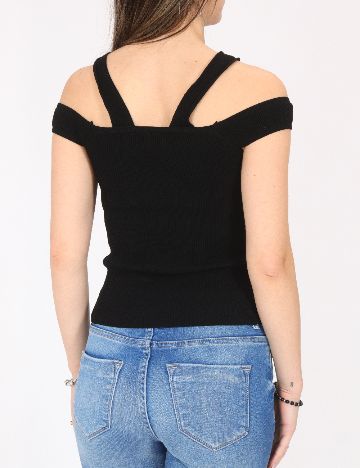 Top River Island, negru