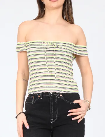 Top Bershka, mix culori